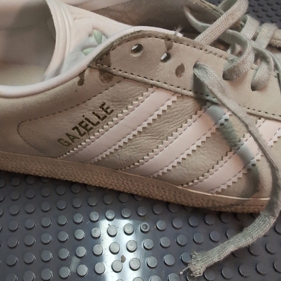 Adidas Gazelle Very Light Green/Tan - Picture 8 of 8
